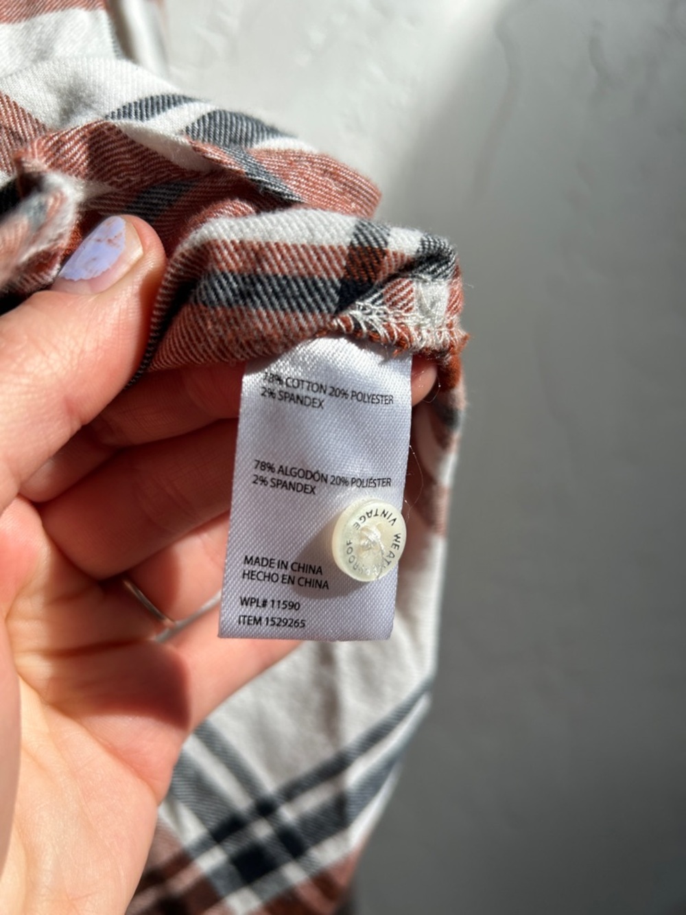 Weatherproof Women's Cream and rust Plaid Button-Down Shirt - Picture 5 of 6